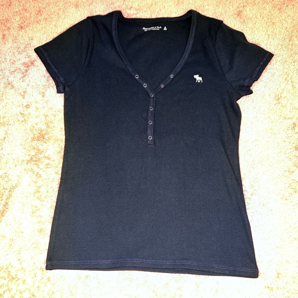 NWOT Abercrombie top size M